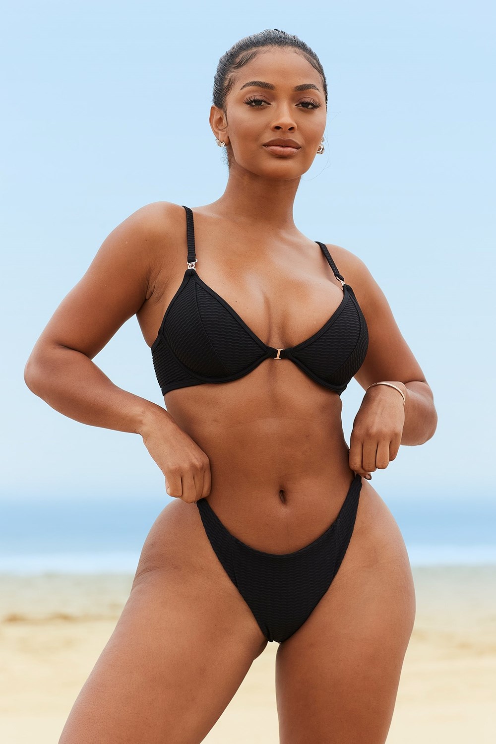 Lounge Underwear New York Textured Bikini Top Noir | MFSWUE-623